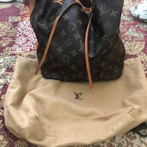 Authentic Louis Vuitton Noe Bucket Bag 2001